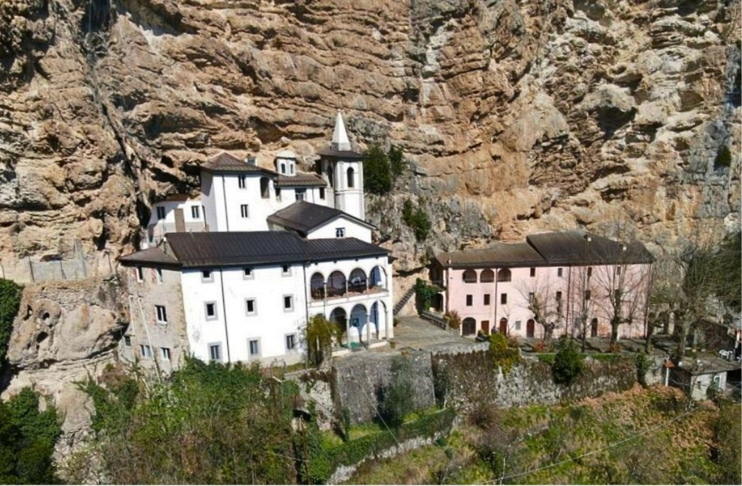 eremo calomini itinerari garfagnana