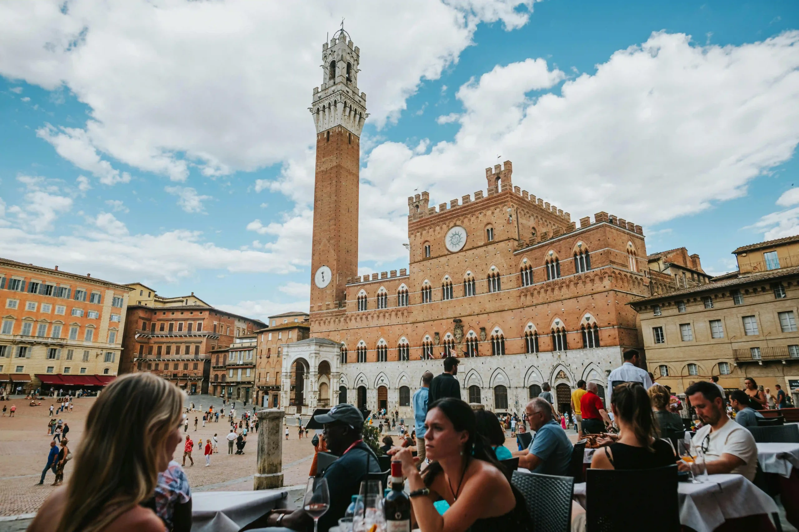 siena piazza del campo bar