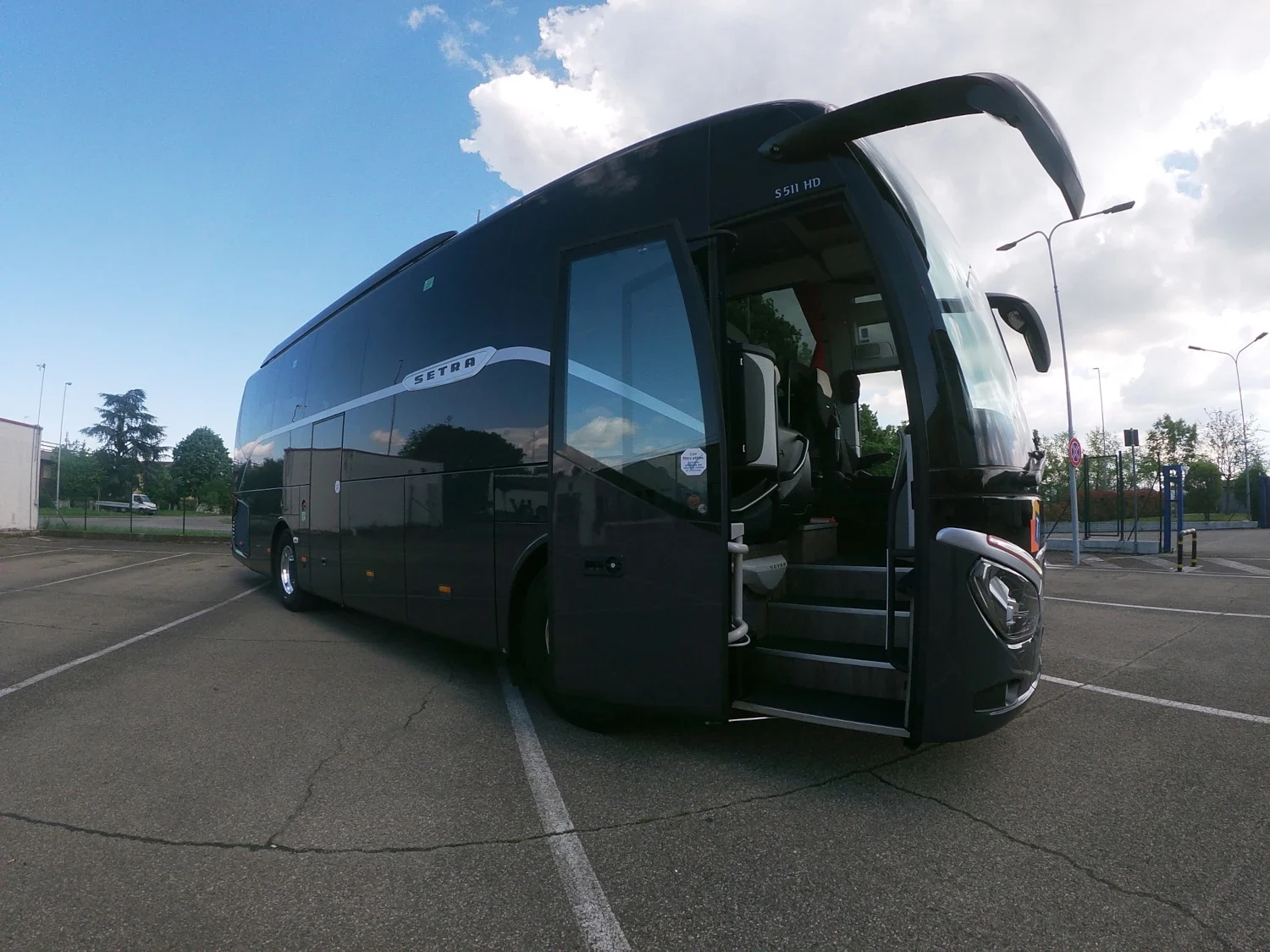 Noleggio bus con autista Lucca