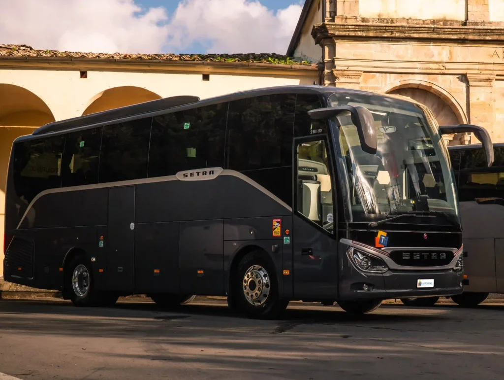 bus setra tau touring