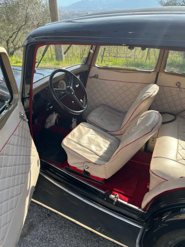 Balilla auto vintage interno